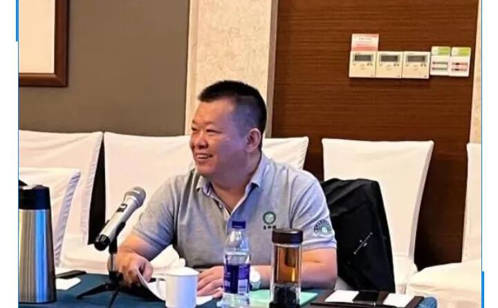 為激發(fā)員工工作積極性，激勵(lì)員工完成公司各項(xiàng)目標(biāo)，促進(jìn)公司與員工的雙贏發(fā)展，集團(tuán)總經(jīng)理孫寧波宣貫激勵(lì)政策。.jpg
